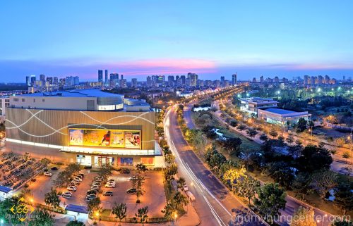 Đại lộ Nguyên Văn Linh Phú Mỹ Hưng về đêm